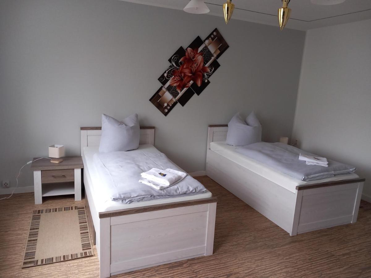 Hotel Eintracht 米特韦达 外观 照片