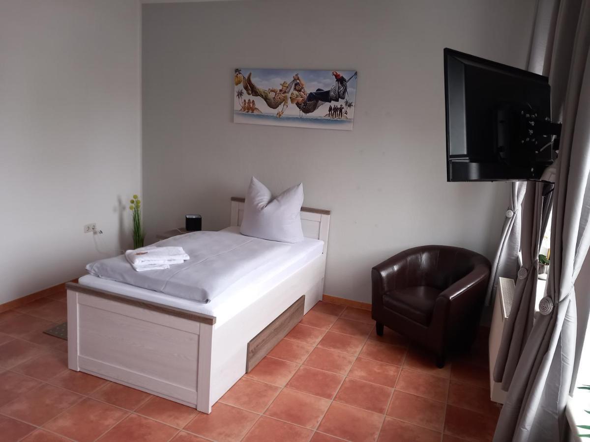 Hotel Eintracht 米特韦达 外观 照片