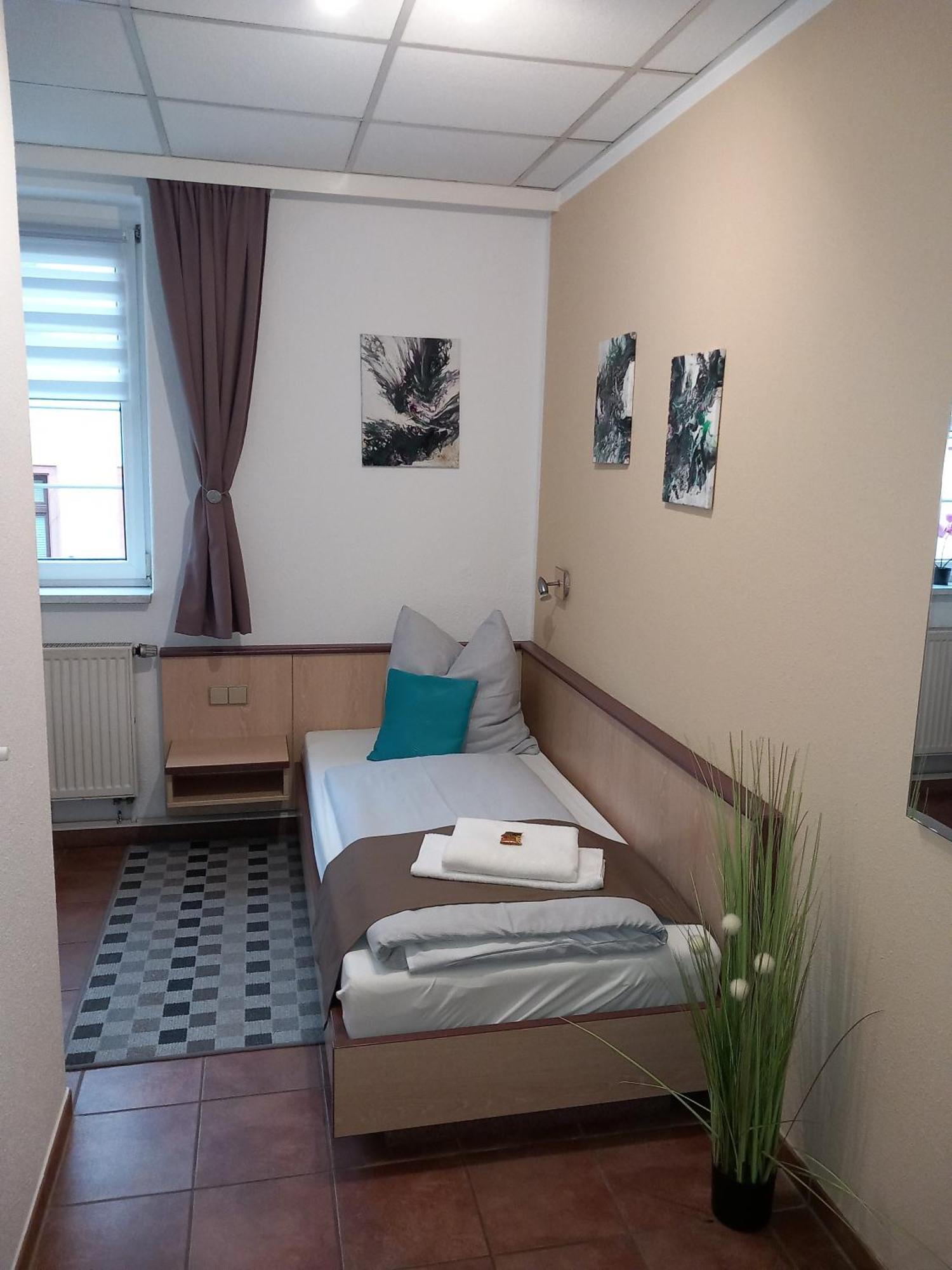 Hotel Eintracht 米特韦达 外观 照片