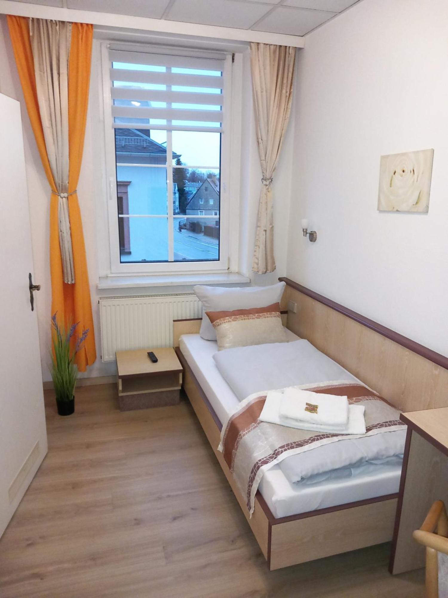 Hotel Eintracht 米特韦达 外观 照片